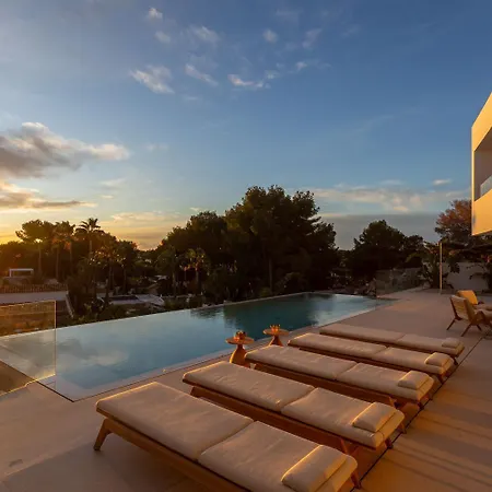 Villa Zius By Abahana Luxe